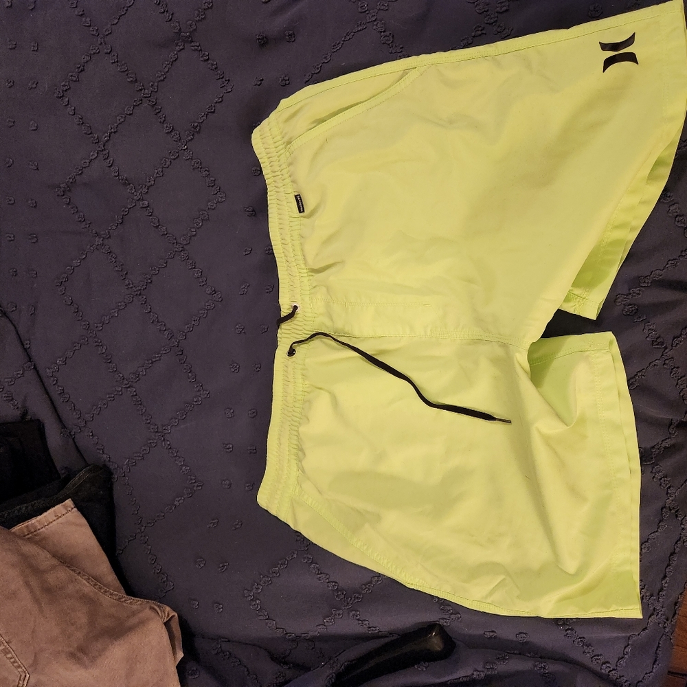 Hurley Mens swim short, size XL